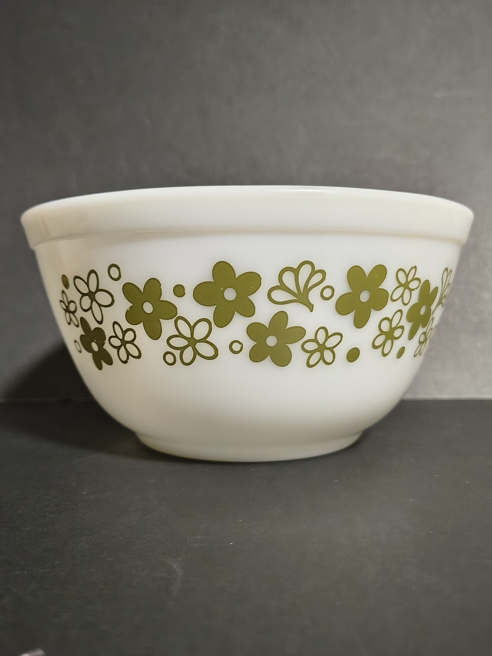 Vintage Pyrex Spring Blossom Mixing Bowl #402 White Avocado Green Crazy Daisy